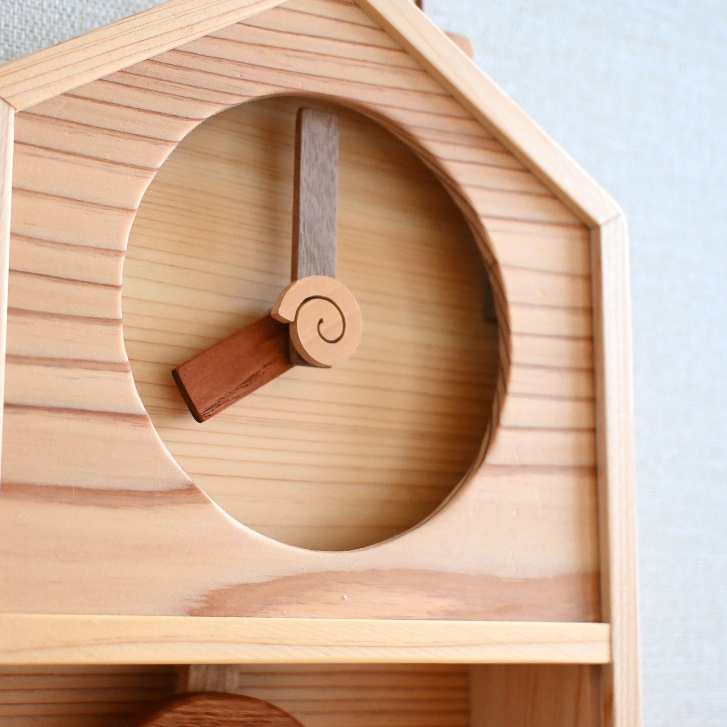 木の家と時計☆Wooden house clock