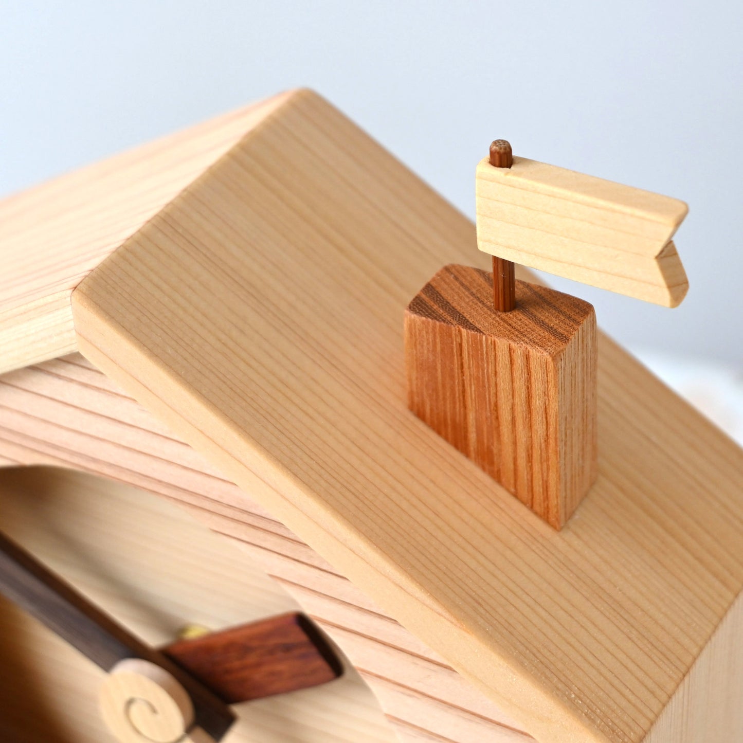 木の家と時計☆Wooden house clock