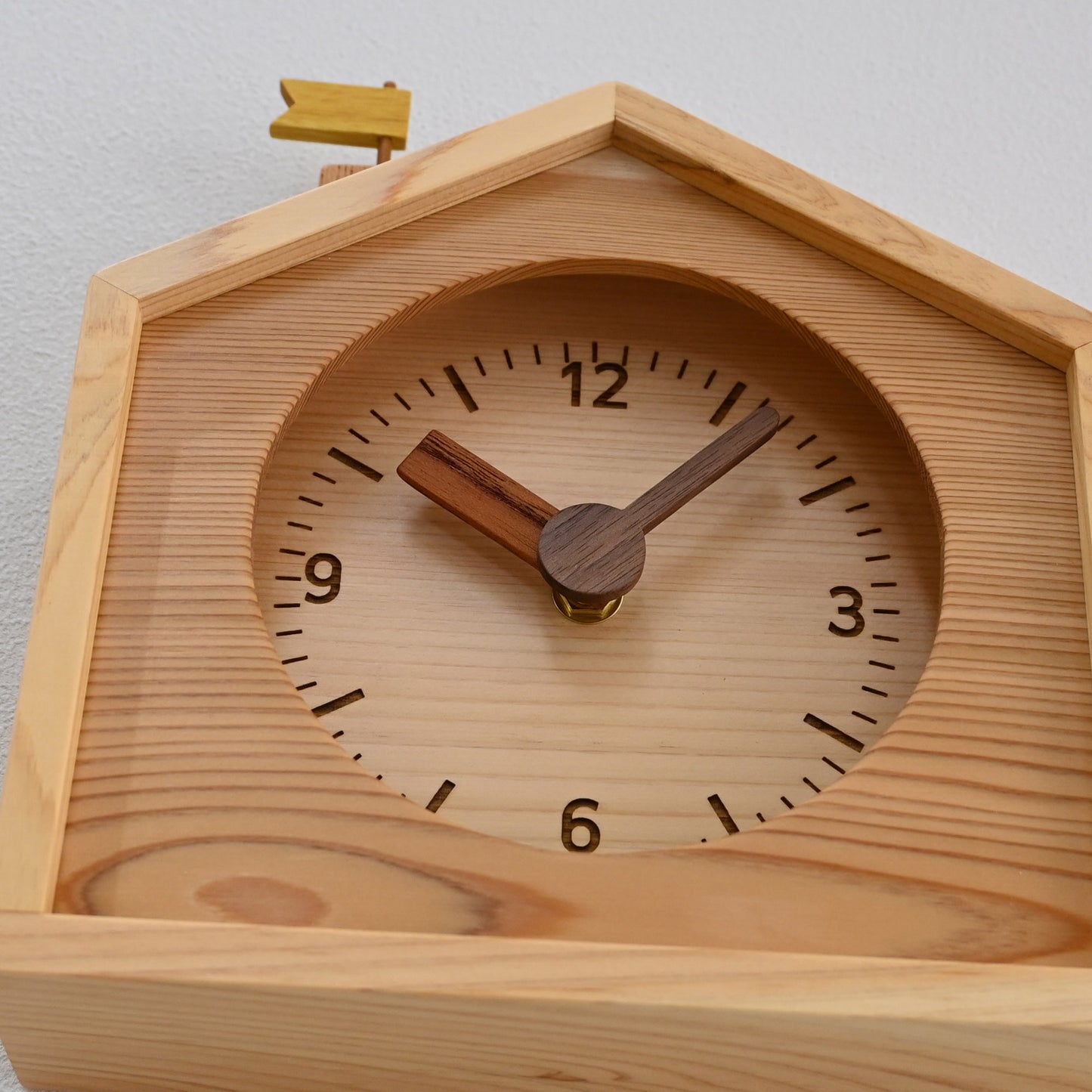 山小屋の時計