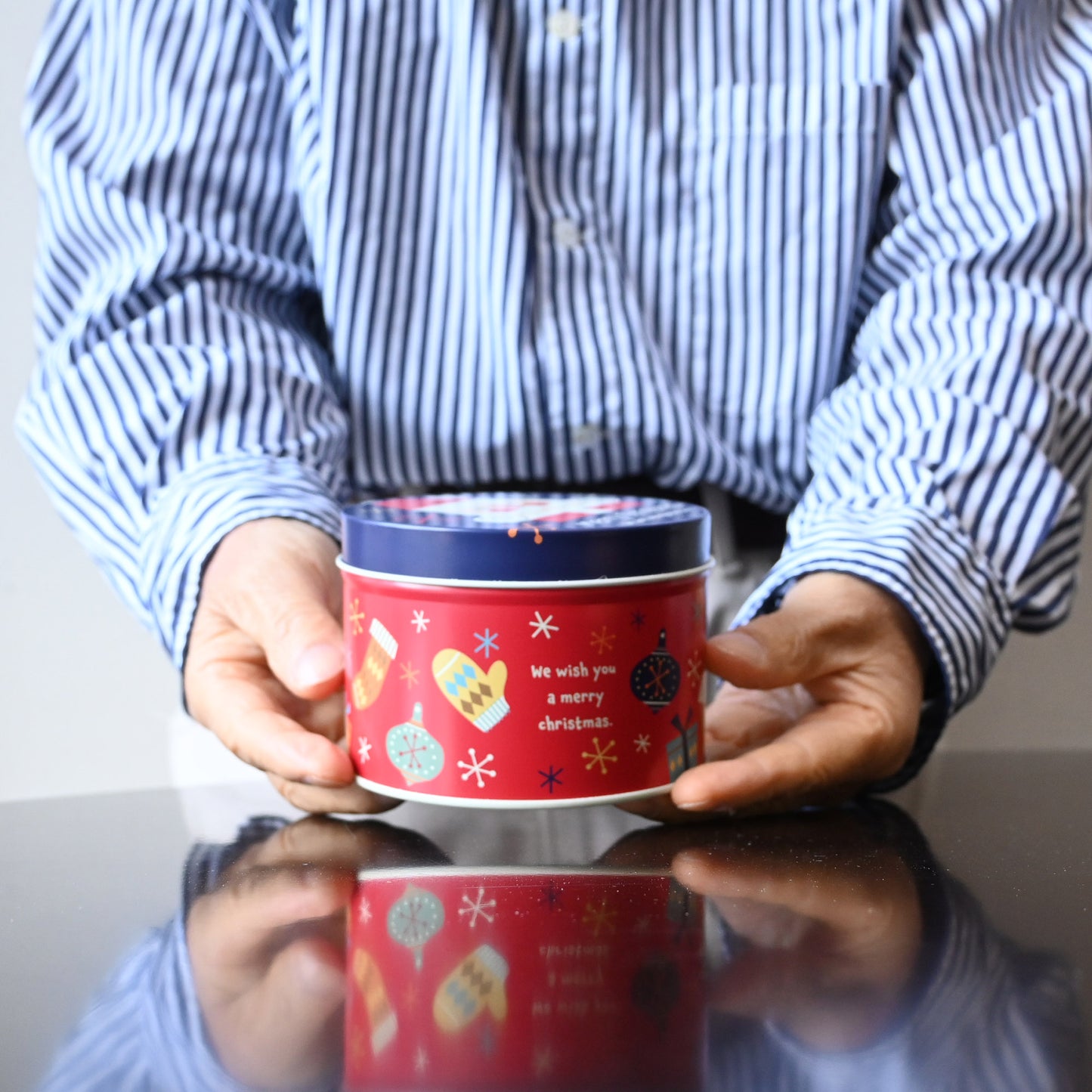 缶入りサンタクロース