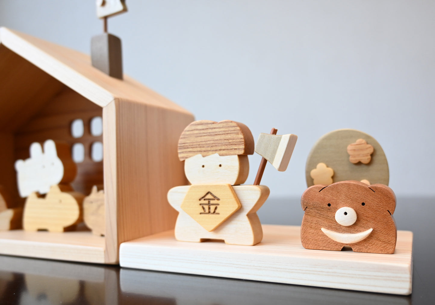金太郎とクマのお家｜初節句に日本の木材で作るかわいい五月人形