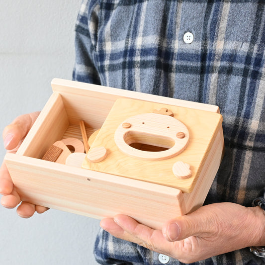 あかちゃんのもぐもぐボックス