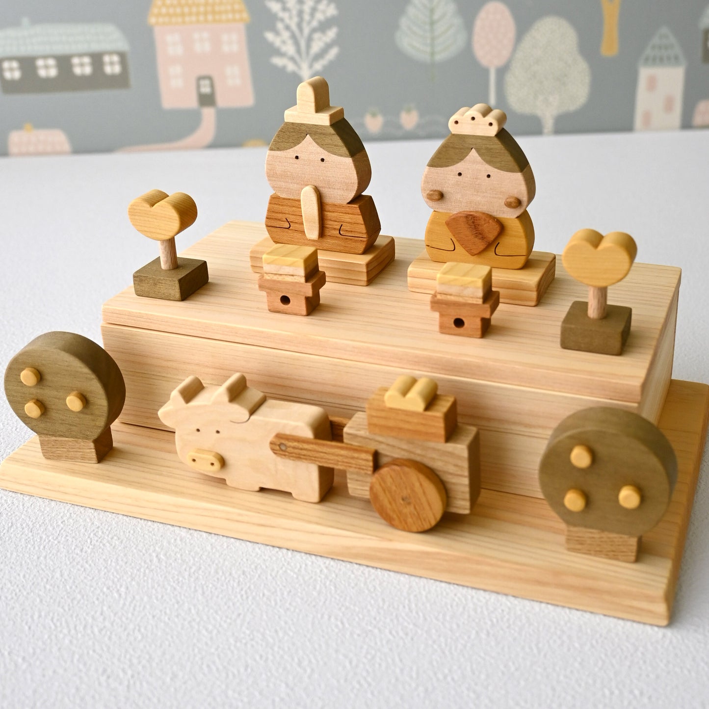 木のひな人形おはぎ