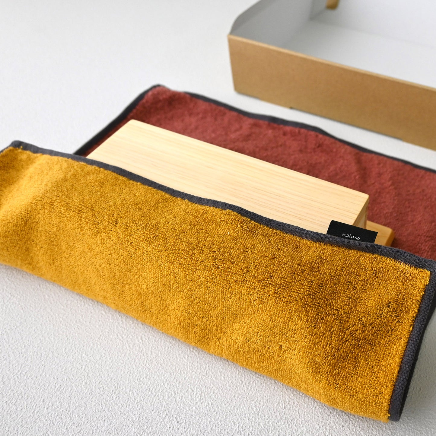 木のひな人形おはぎ