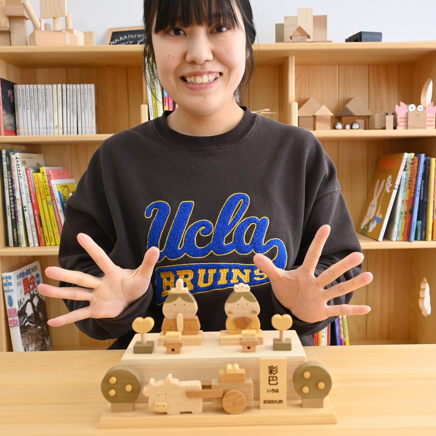 木のひな人形おはぎ